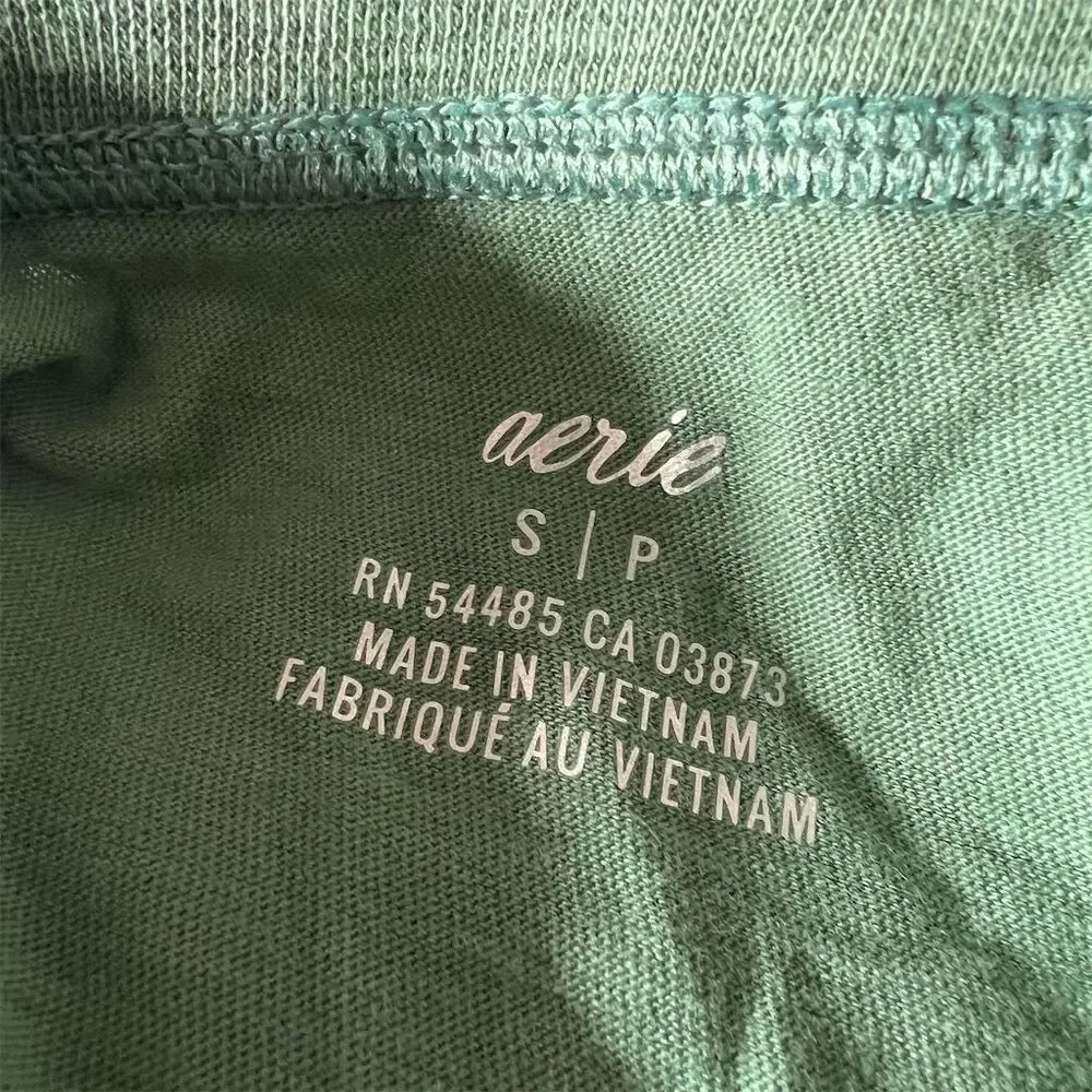 Aerie Women's Long Sleeve Graphic Tee Green Size S Standard Casual Cozy - Picture 5 of 10